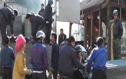 Hiệp hội Tấm lợp Việt Nam ủng hộ đồng bào vật liệu chống rét