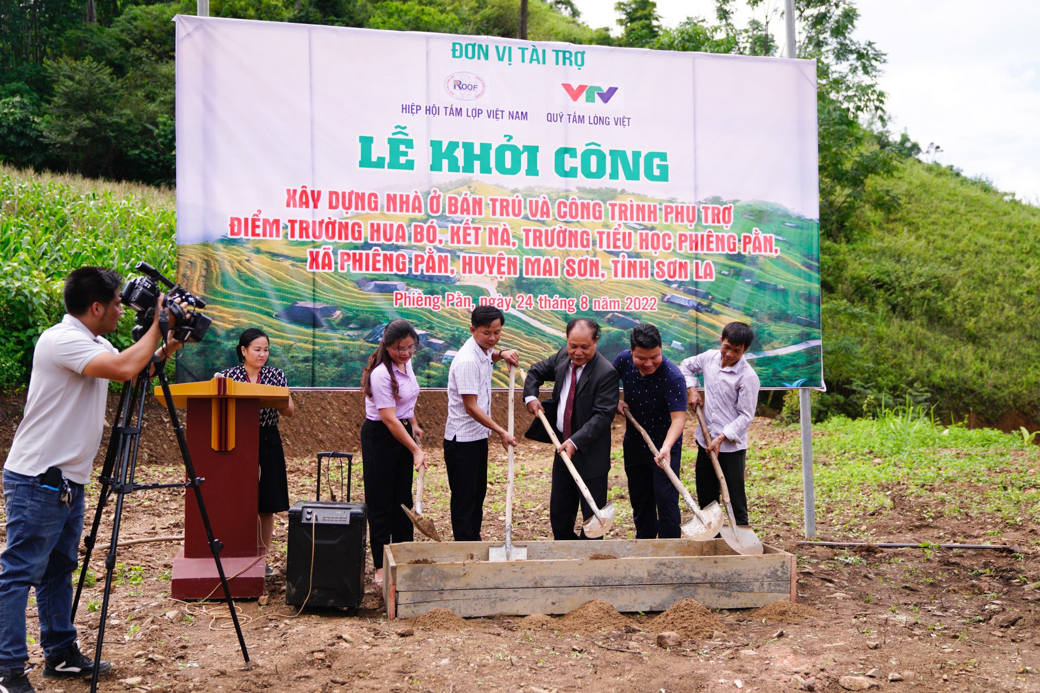 Hiệp hội Tấm lợp Việt Nam và Quỹ Tấm Lòng Việt khởi công xây dựng khu nội trú cho Điểm trường Hua Bó - Kết Nà